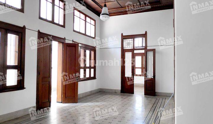 Rumah Kolonial Belanda Jalan Laksamana Martadinata Malang,sangat Bagus,ori 2