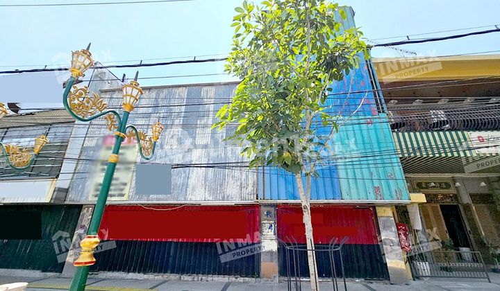 TEMPAT USAHA LUAS COCOK UNTUK CAFE RESTO,KANTOR KAWASAN HERITAGE  BASUKI RAHMAT 1