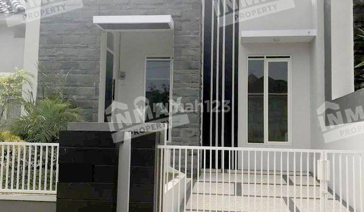 RUMAH BAGUS AUSTINVILLE,DIENG ATAS MALANG,ADA KITCHEN SET,BANGUNAN LUAS 1