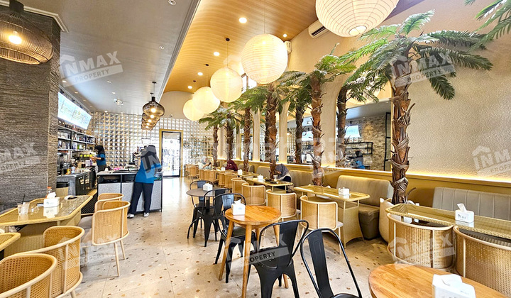 Kayutangan Heritage Business Location Jalan Basuki Rahmat Heavy Traffic 2