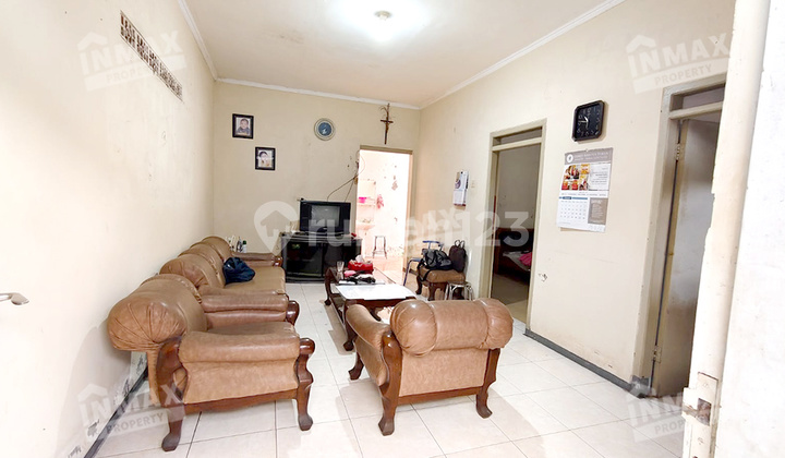 3 Bedroom House for Rent Near Pasar Besar Malang 2