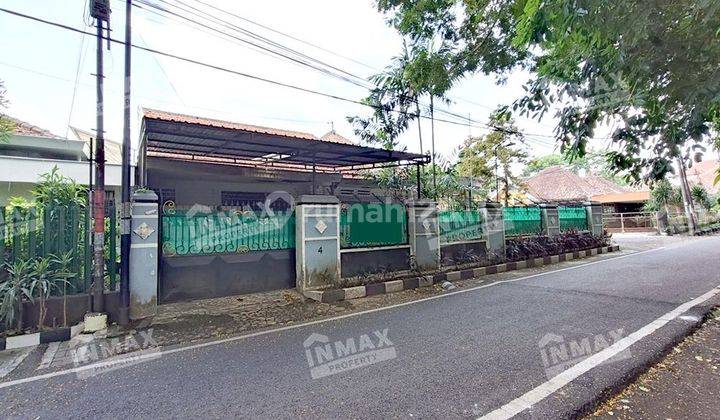 Rumah Hook Jalan Pulau Pulau,klojen Malang,boulevard,dekat Pasar Besar