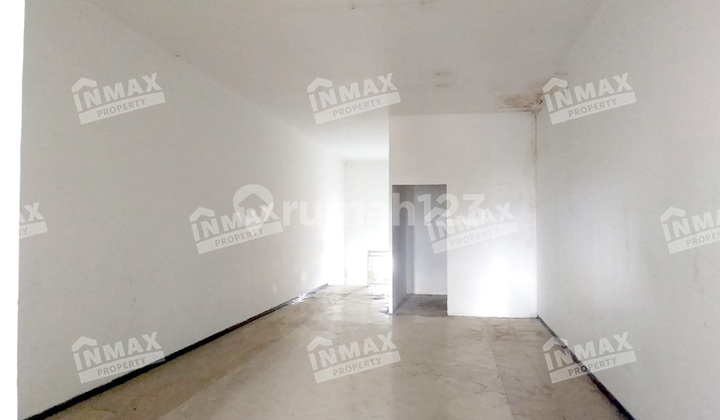 3-Storey Shop House on Letjen S. Parman Main Road, Commercial Area. 2