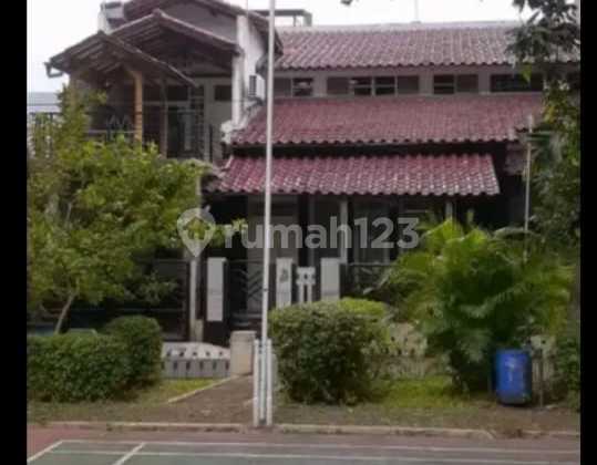 For Sale: Good Quality 2.5-Story House, Cheap, Ready to Occupy in Duren Sawit