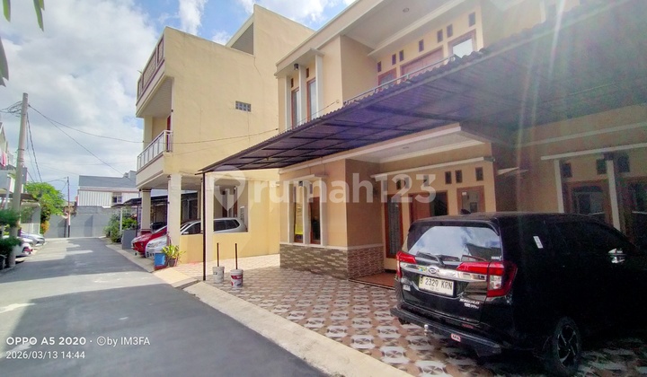 Rumah 2 Lantai Siap Huni Bebas Banjir Dalam Komplek di Condet