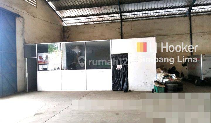 Warehouse Common.rent Near RS Kariadi Semarang, Semarang