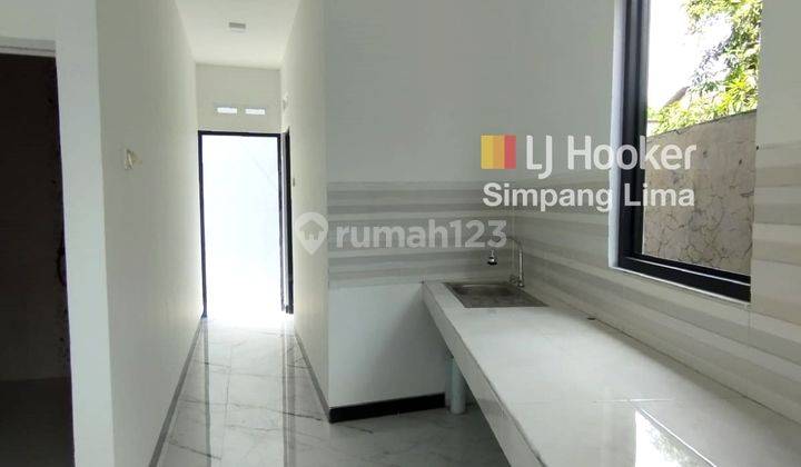 Dijual Rumah Cantik Minimalis Modern di Jl. Nawang Sari Semarang Utara 11.800 aud  2