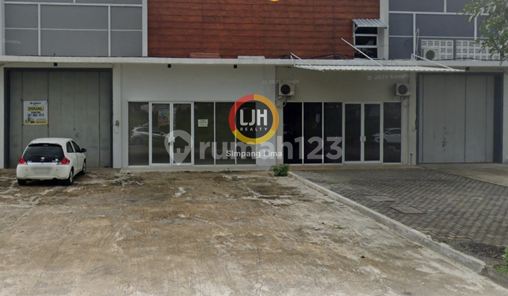 Warehouse Ready for Operation for Sale in a Strategic Location 1