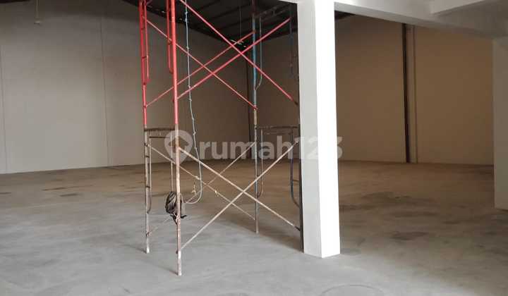 Warehouse and showroom for rent in Kaligawe (12415-AUD) 2