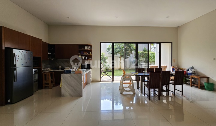 For Rent Nice House 4 Bedrooms BSB Semarang Indonesia For Rent Nice House 4 Bedrooms BSB Semarang Indonesia