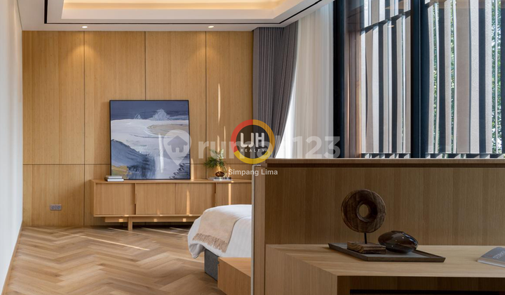 Dijual Rumah Mewah di Puri Arga Golf Bsb Ngaliyan Semarang 2