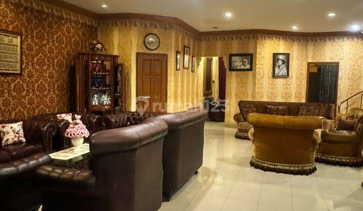 Dijual Rumah Mewah 2 Lantai Shm 7 Kamar Bsd Tangerang Selatan  1