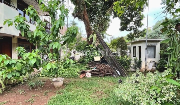 Pondok Indah - [For Sale]: Rumah Layak Huni Hitung Tanah, Dalam Komplek Elit 8