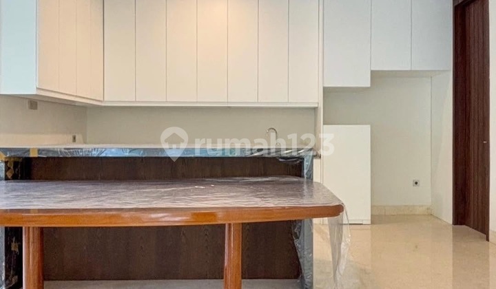 Kemang - [For Sale]: Rumah Mewah, Bangunan Besar dan Siap Huni, Private Pool 4