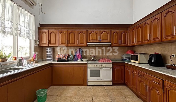 House For Sale - [cipete]rumah 1 Lantai Terawat, Tanah Luas, Halaman Hijau Dan Swimming Pool 5