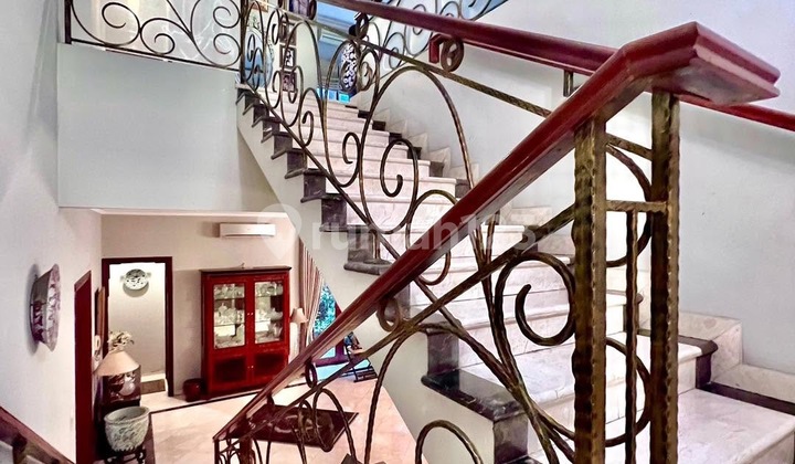 Menteng - [For Sale]: Rumah Mewah, Tanah Luas, Bangunan Besar, Kawasan Elit di Menteng 6
