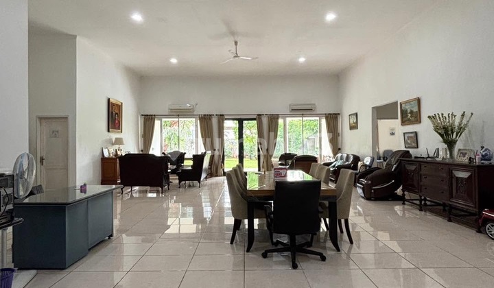 House For Sale - [cipete]rumah 1 Lantai Terawat, Tanah Luas, Halaman Hijau Dan Swimming Pool 3
