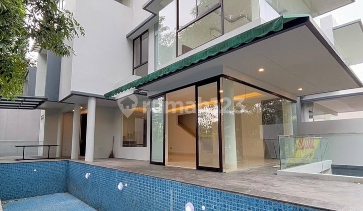 Kemang - [For Sale]: Rumah Mewah, Bangunan Besar dan Siap Huni, Private Pool 9