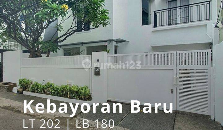 Kebayoran Baru for Sale Halaman Belakang Luas, Lokasi Premium Dan Multi Akses, Siap Huni 1