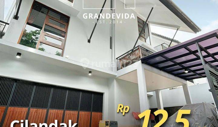 Cilandak FOR Sale Lokasi Strategis, Bangunan 3 Lantai Terawat Dan Siap Huni, Swimming Pool Di Cilandak 1