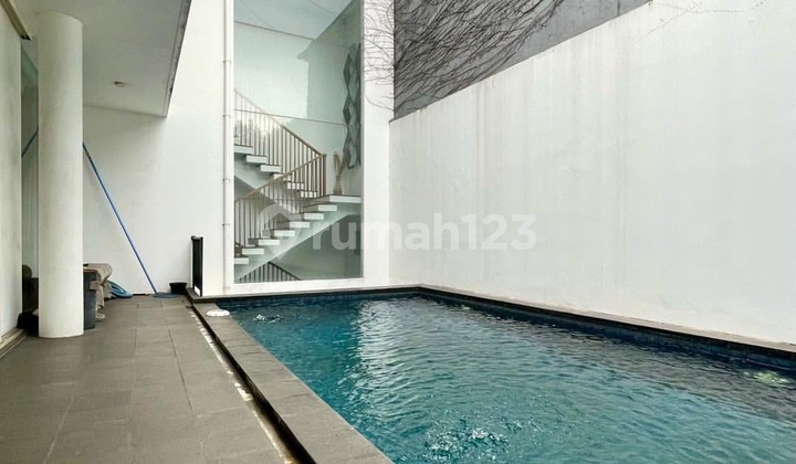 Tb Simatupang - [For Sale]: Dalam Townhouse, 5 Menit ke Gerbang Tol dan Cbd Simatupang 9