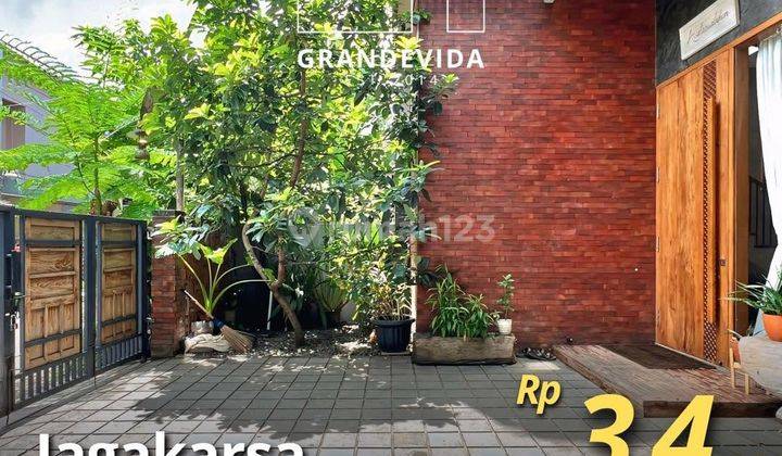 Jagakarsa - [for Sale]: Rumah Terawat Dan Siap Huni, Bangunan 2 Lantai Plus Rooftop 1