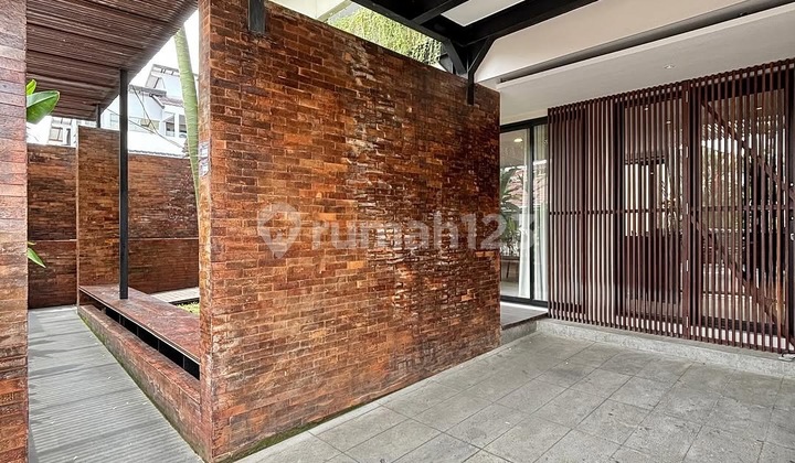 Bintaro Jaksel - [for Sale]: Rumah Terawat Dan Siap Huni, Sirkulasi Udara Dan Cahaya Bagus 2