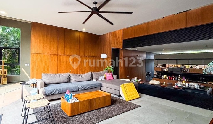 House For Sale - [Kemang]Bangunan 3 Lantai, Semi Furnished, Arsitek By Nataneka 3