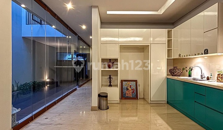 Cilandak - [for Sale]: Modern Tropical House, Private Swimming Pool 5