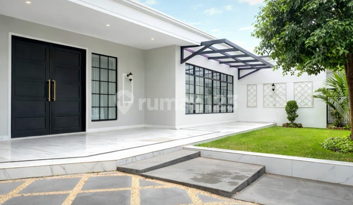 House For Sale - [Cilandak] Brand New Modern Classic, Bangunan 1 Lantai