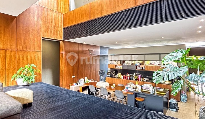 House For Sale - [Kemang]Bangunan 3 Lantai, Semi Furnished, Arsitek By Nataneka 4