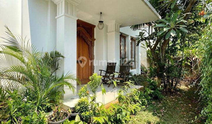 Dijual Rumah Modern Tropical Siap Huni Dan Sangat Terawat Di Kebayoran Lama 2