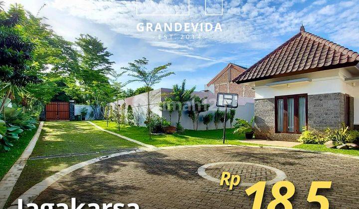 Rumah Cantik 1 Lantai di Jagakarsa, Bangunan Terawat Dan Halaman Luas 1