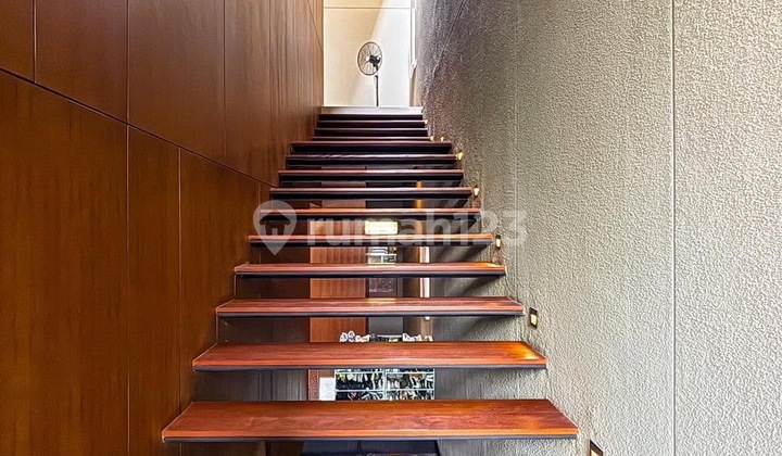 House For Sale - [Kemang]Bangunan 3 Lantai, Semi Furnished, Arsitek By Nataneka 5