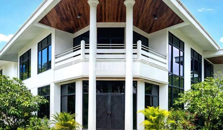 House For Sale - [Menteng] Large Land and Big Building