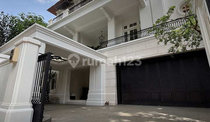 Kuningan - [For Sale]: Exclusive Luxury House, Modern Classic Design, Super Strategic in the Business and Office Center 2