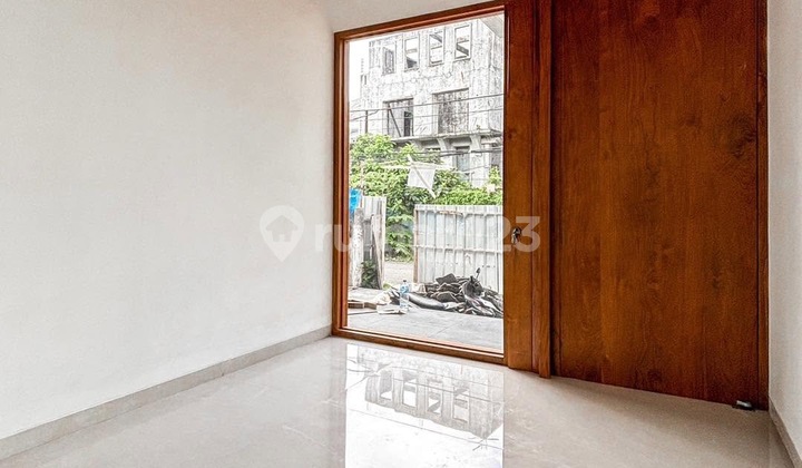 House For Sale - [Pondok Indah]Brand New Modern Tropis, Posisi Hook 4