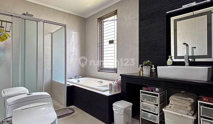 Jagakarsa - [for Sale]: Bangunan 2 Lantai Terawat Dan Siap Huni, Lokasi Dalam Komplek 7
