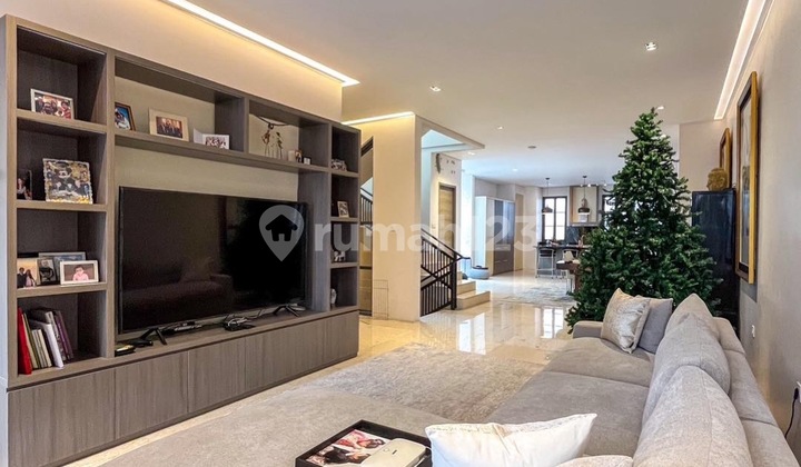 House For Sale - [Veteran Bintaro] Bangunan 3 Lantai Terawat dan Siap Huni