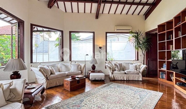 House For Sale - [Pejaten Barat] Balinese Resort House, Tanah Luas, Memiliki 2 Bangunan 6