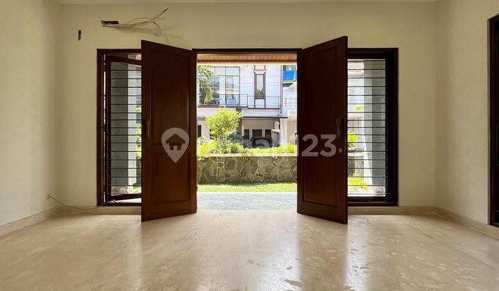 House For Sale - [pejaten] Brand New Renovated, Design Tropical House, Dalam Komple 2