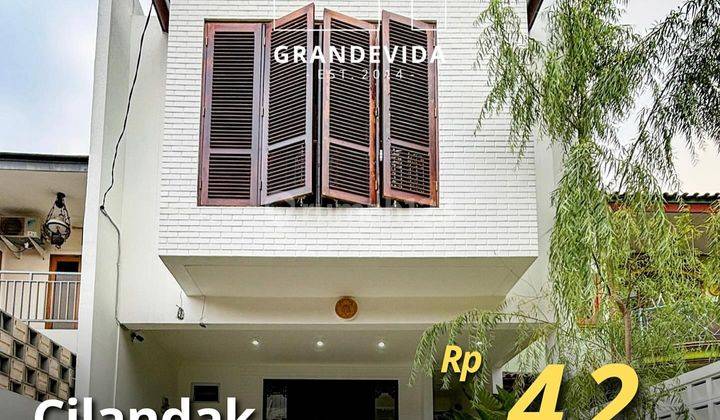 Rumah Baru di Cilandak Siap Huni Dan Terawat  1