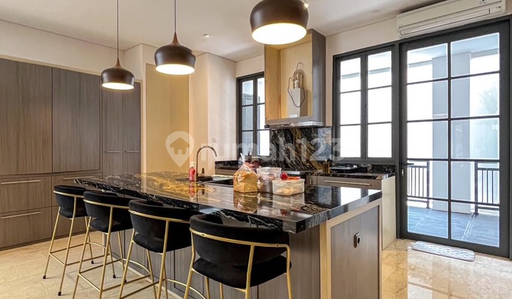 House For Sale - [Veteran Bintaro] Bangunan 3 Lantai Terawat dan Siap Huni