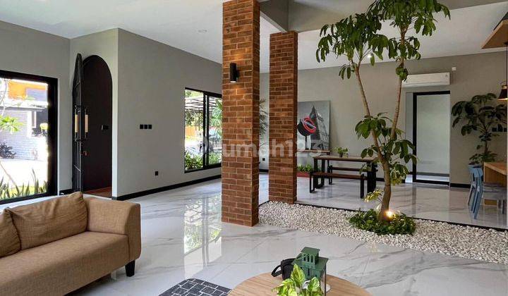 Rumah Baru di Bsd Posisi Hook Dalam Komplek Elit 2