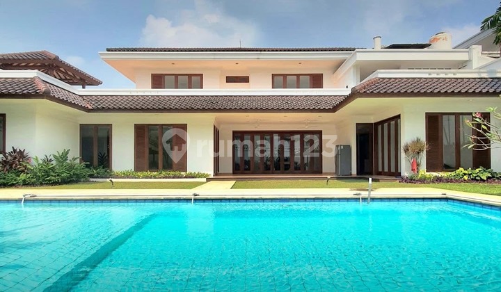 Pejaten Barat - (For Sale): 2-Story Luxury Building