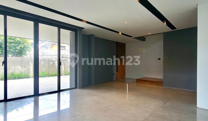 Kemang - [For Sale]: Townhouse Baru, Bangunan 4 Lantai