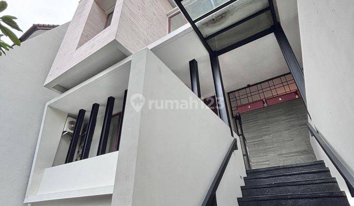 Dijual Rumah Di Cilandak Dengan Private Swimming Pool 2