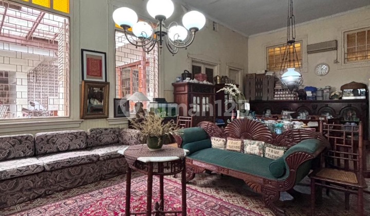 Menteng - [for Sale]: Area Premium, Rumah Lama Hitung Tanah, Jalan Lebar 2