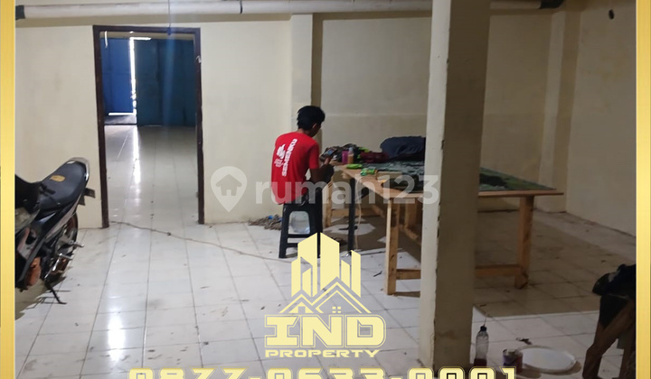 For Rent: 3-Story Shophouse in Jembatan Lima, West Jakarta For Rent: 3-Story Shophouse in Jembatan Lima, West Jakarta