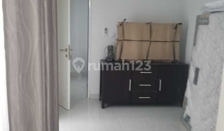 kamar tidur rumah gandeng cluster green mountain,